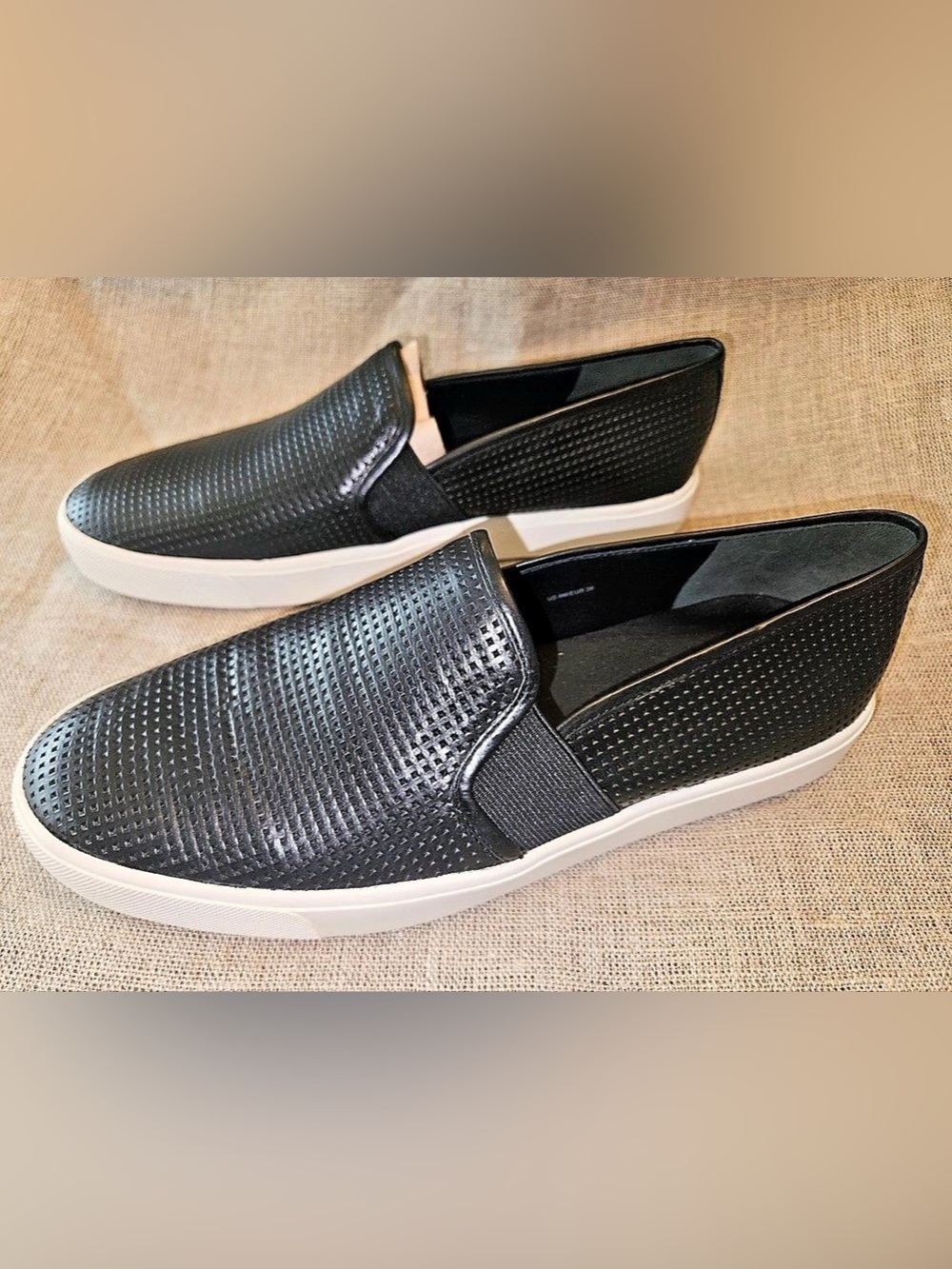 Vince Blair Slip-On Sneaker Black & White